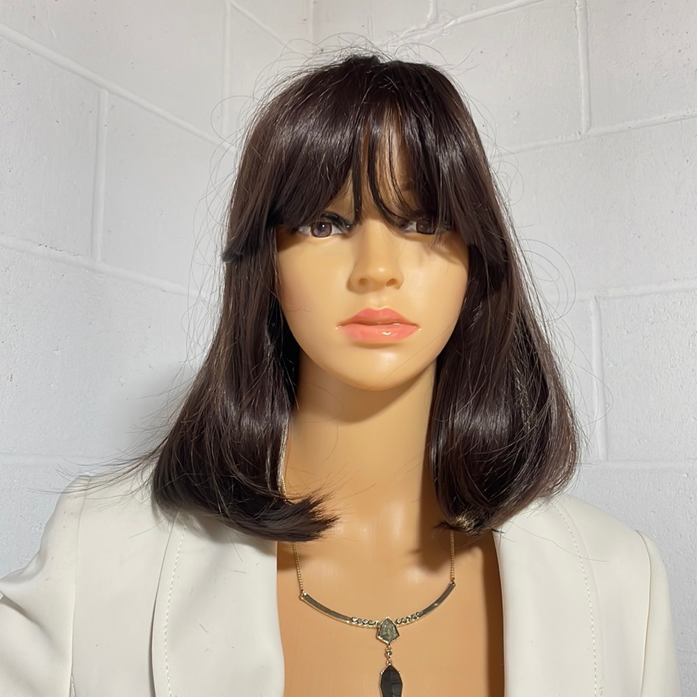 NWT 13” dark brown straight rich chocolate wig shoulder bob thick round bangs